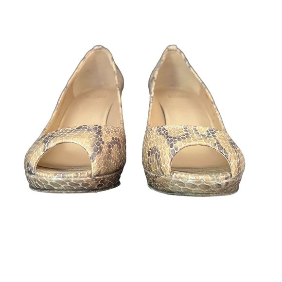 Stuart Weitzman Logo Plainfield Leather Snakeskin Peep-Toe Pump 9 Medium - Picture 5 of 16